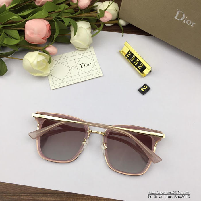 DIOR迪奧 官網同步 歐美風範 原單偏光 女款 太陽鏡  lly1538